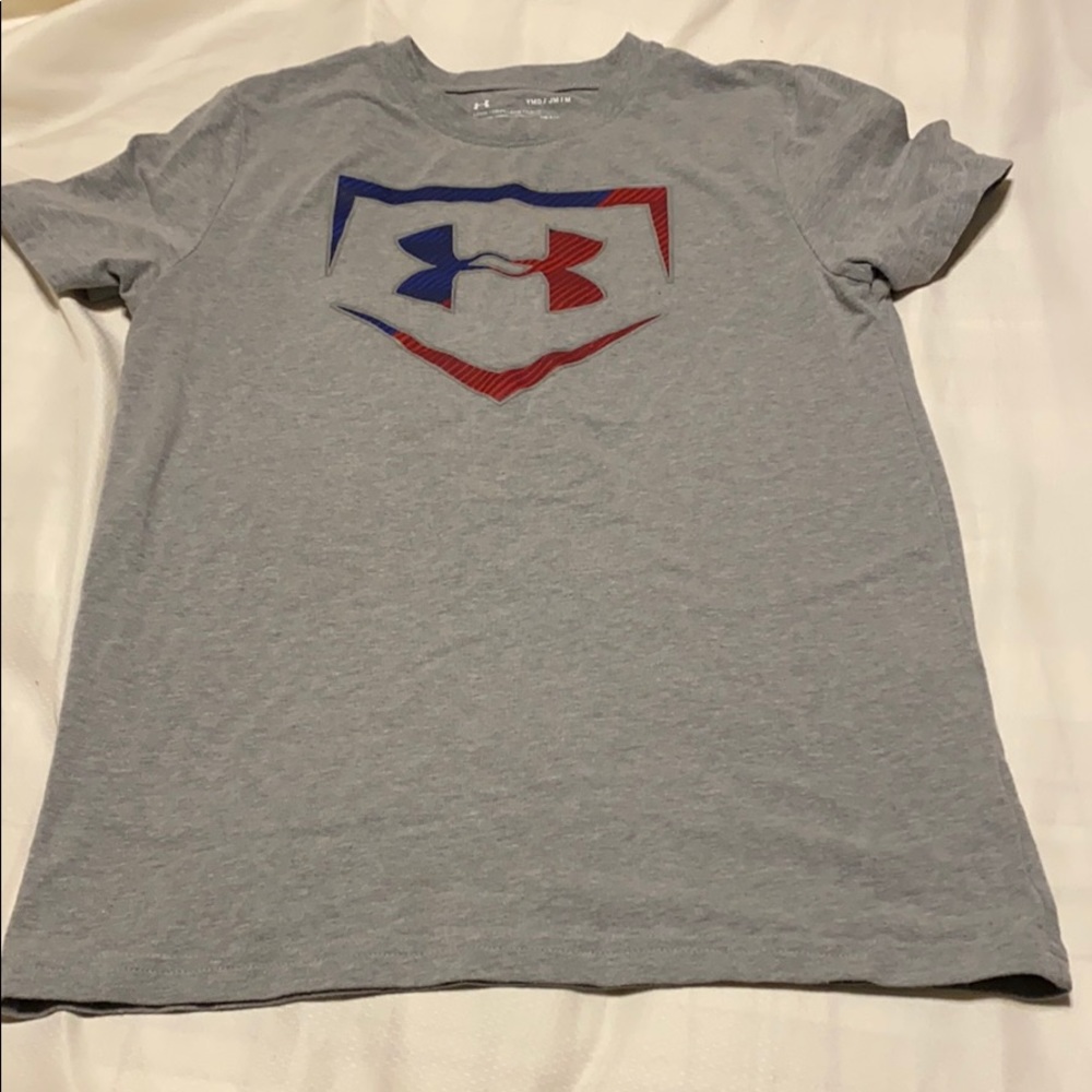 Under Armour T-shirt